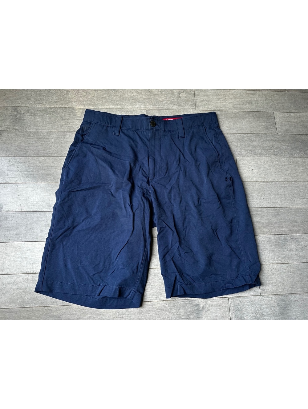 Under Armour Navy Blue Men's Light weight Golf Athletic Active Shorts Size 34